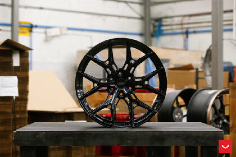 Vossen HF6-4 24x12 - 8x170 - ET-44 - Ultra Deep - 125.1 - Gloss Black Wheel