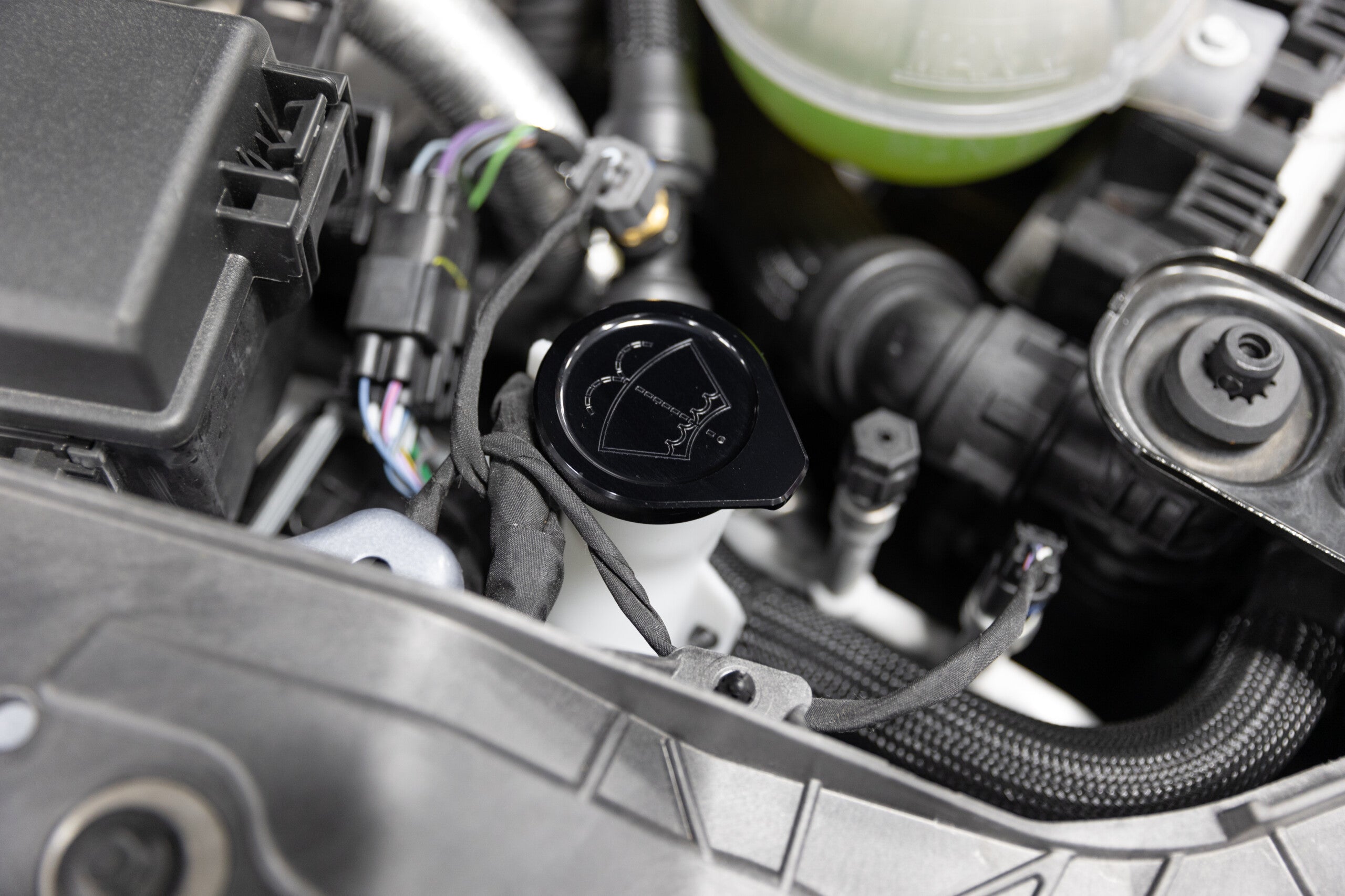 Billet Washer Reservoir Cap Black installed