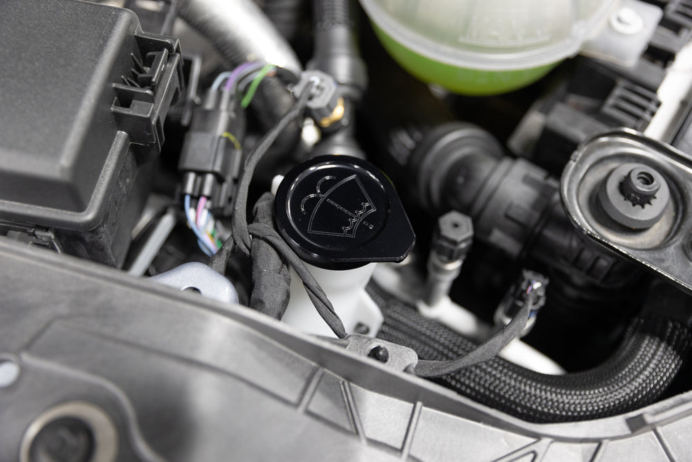 Billet Washer Reservoir Cap Black installed