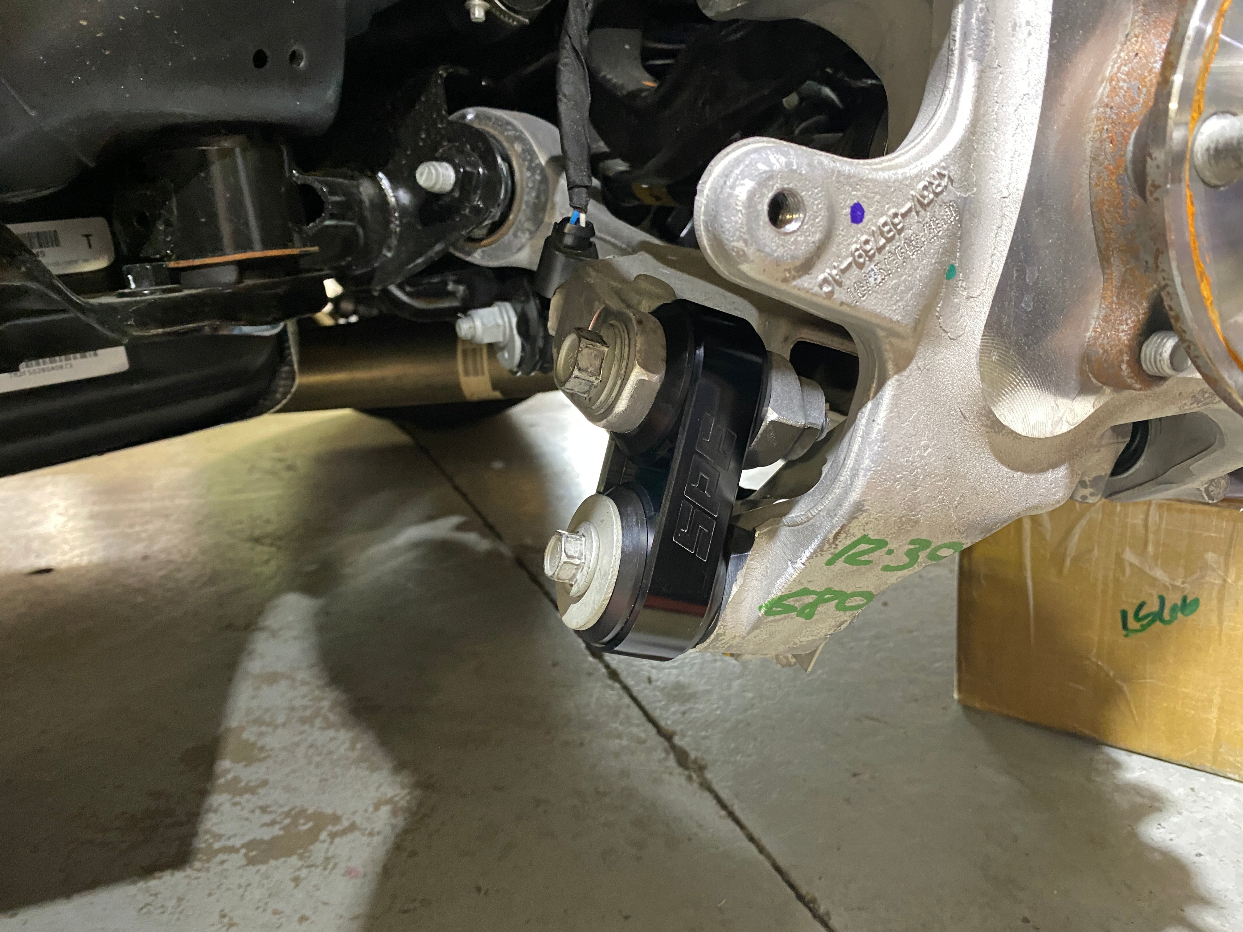 SPE Motorsport GT500 Street Vertical Links on vehicle